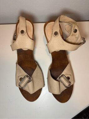 Rudsak Beige Leather Buckle Sandals